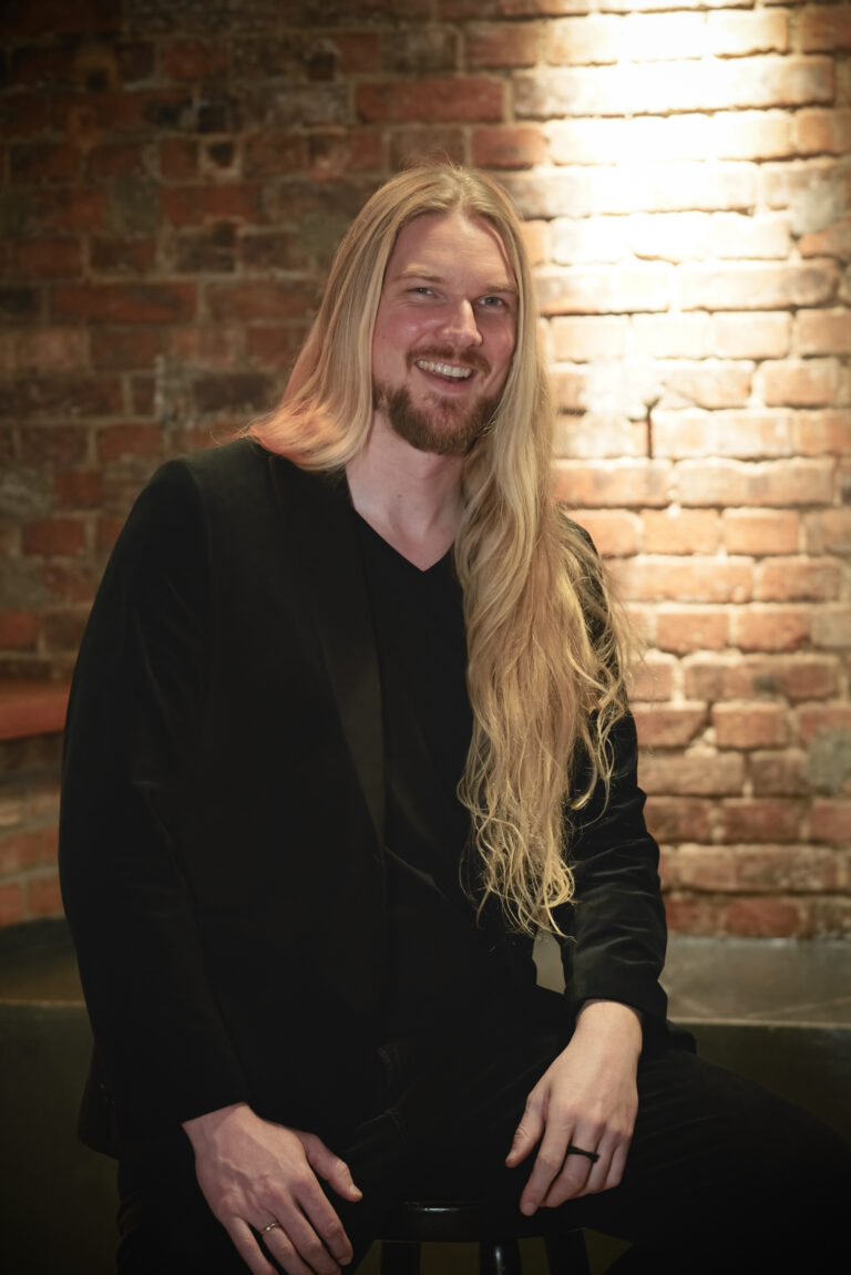 Ginny-and-the-Tonics_Matthias_Keyboarder