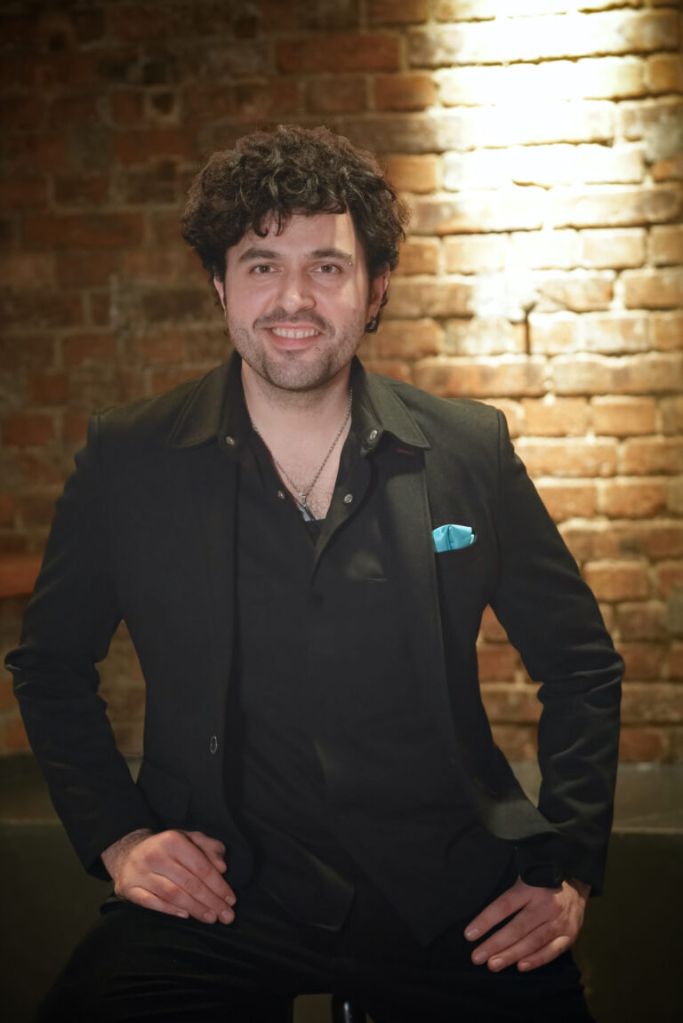 Ginny-and-the-Tonics_Toni_Bassist